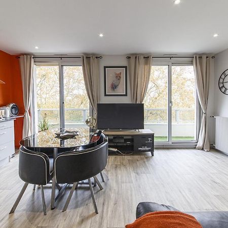 Chic Appartement Vue Sur Parc Au Calme Angers Exterior photo
