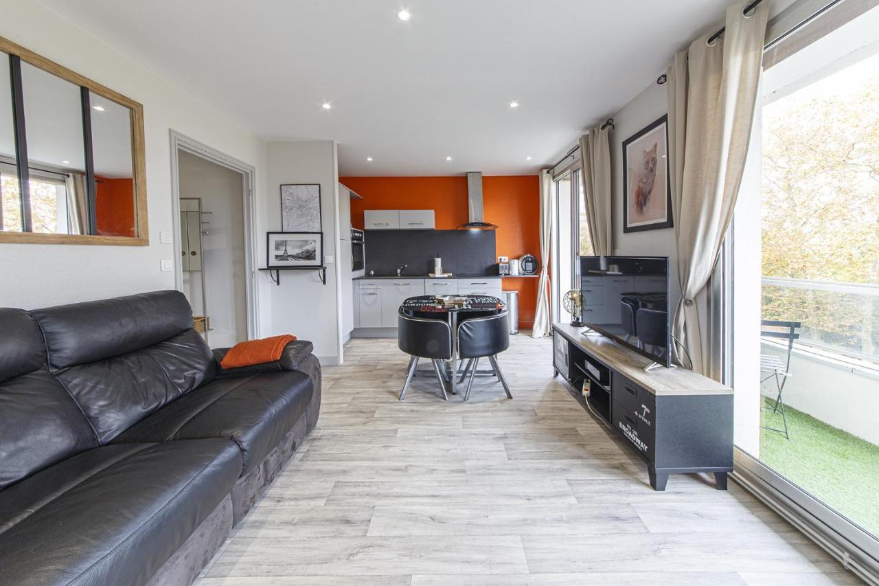 Chic Appartement Vue Sur Parc Au Calme Angers Exterior photo