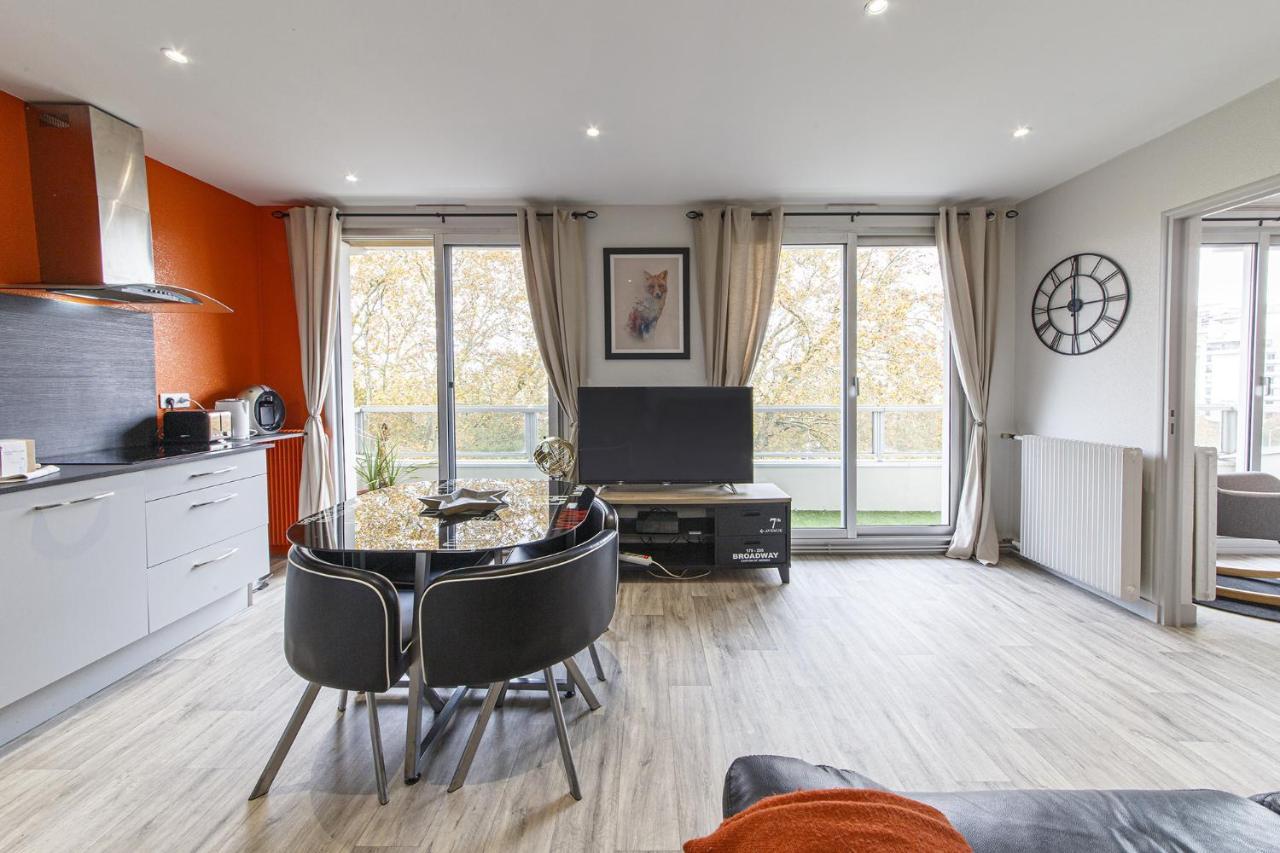 Chic Appartement Vue Sur Parc Au Calme Angers Exterior photo